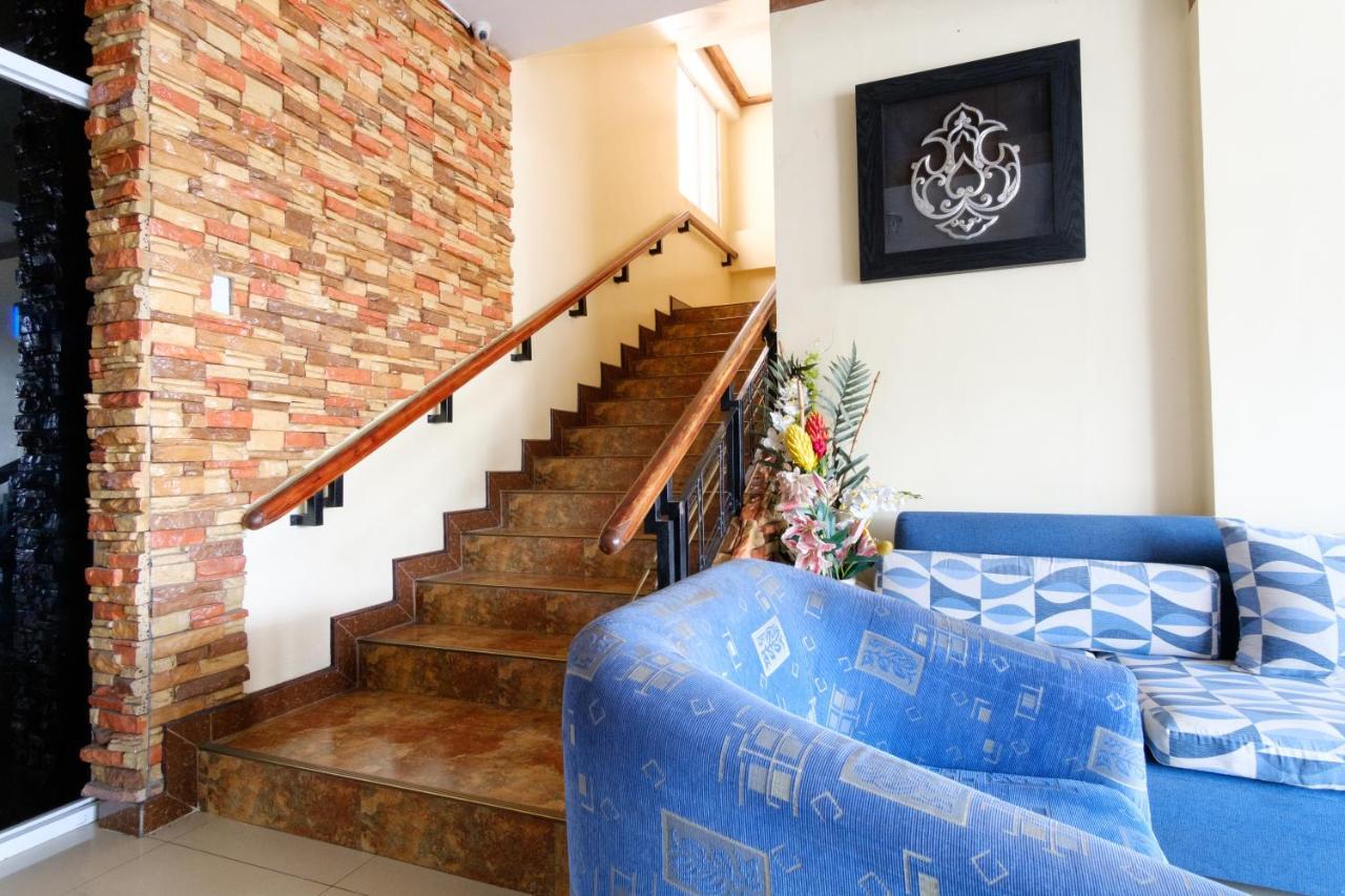 Reddoorz Near Camp Montelibano Hotell Bacolod Eksteriør bilde